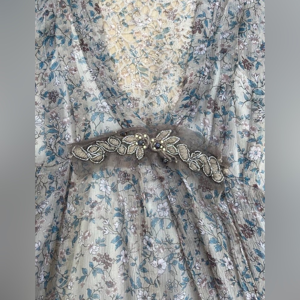 Rare Floral V-Neck Maxi Dress in Soft Gray-Beige with Blue Accents Silk Italy